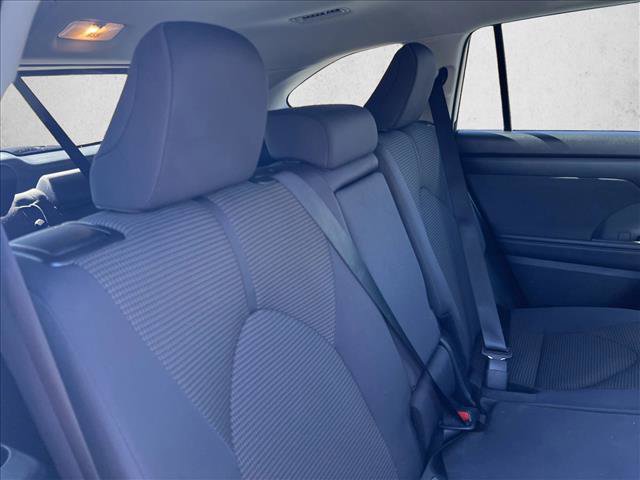 Certified 2025 Toyota Highlander LE image 19