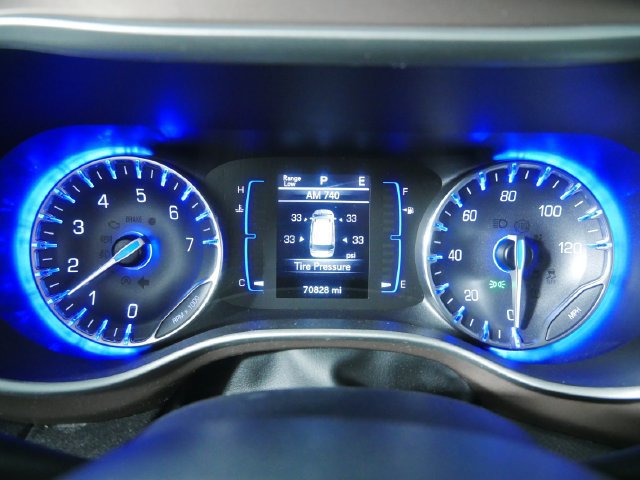Used 2022 Chrysler Voyager LX FWD image 33