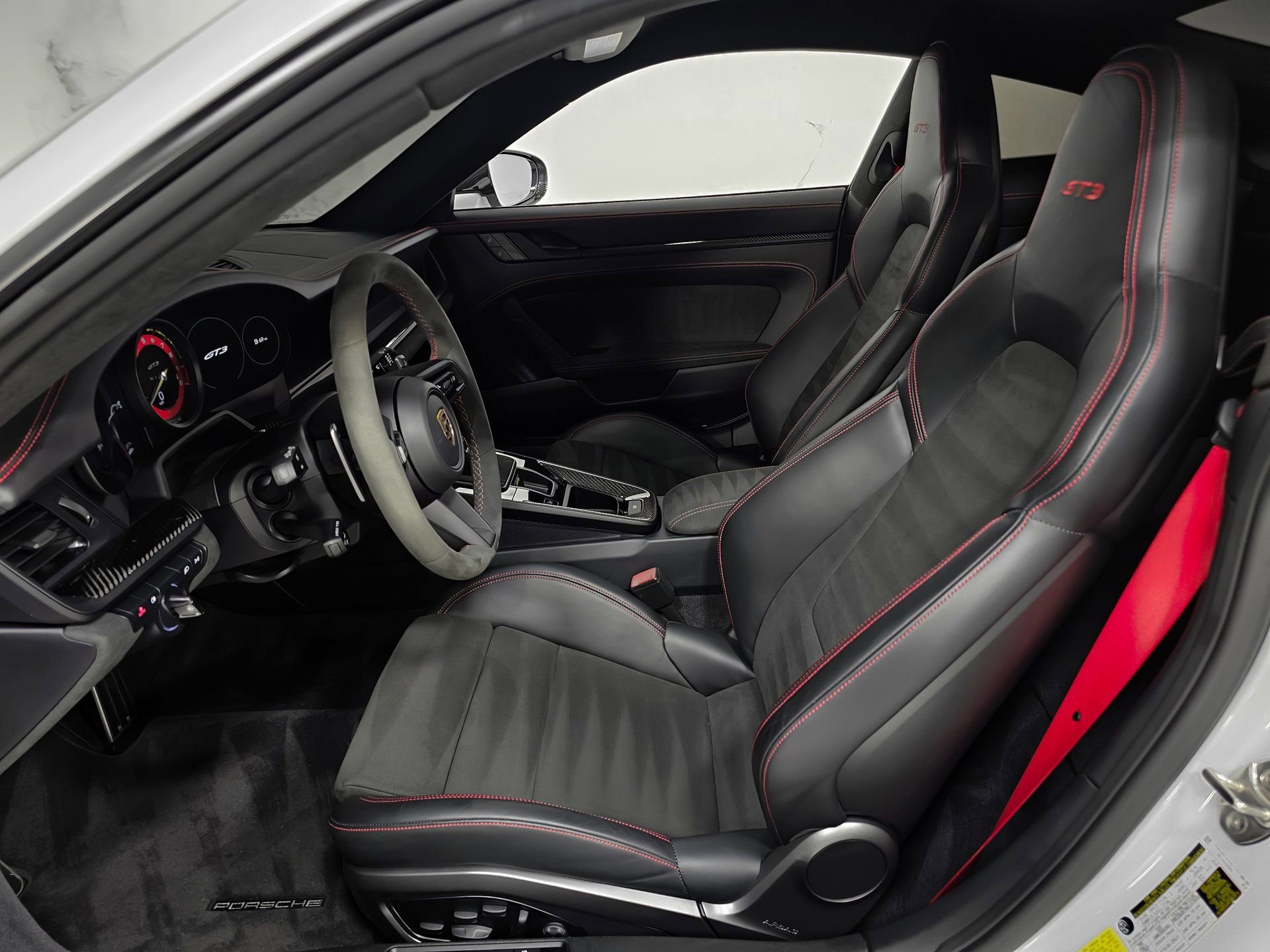 Used 2022 Porsche 911 GT3 image 19