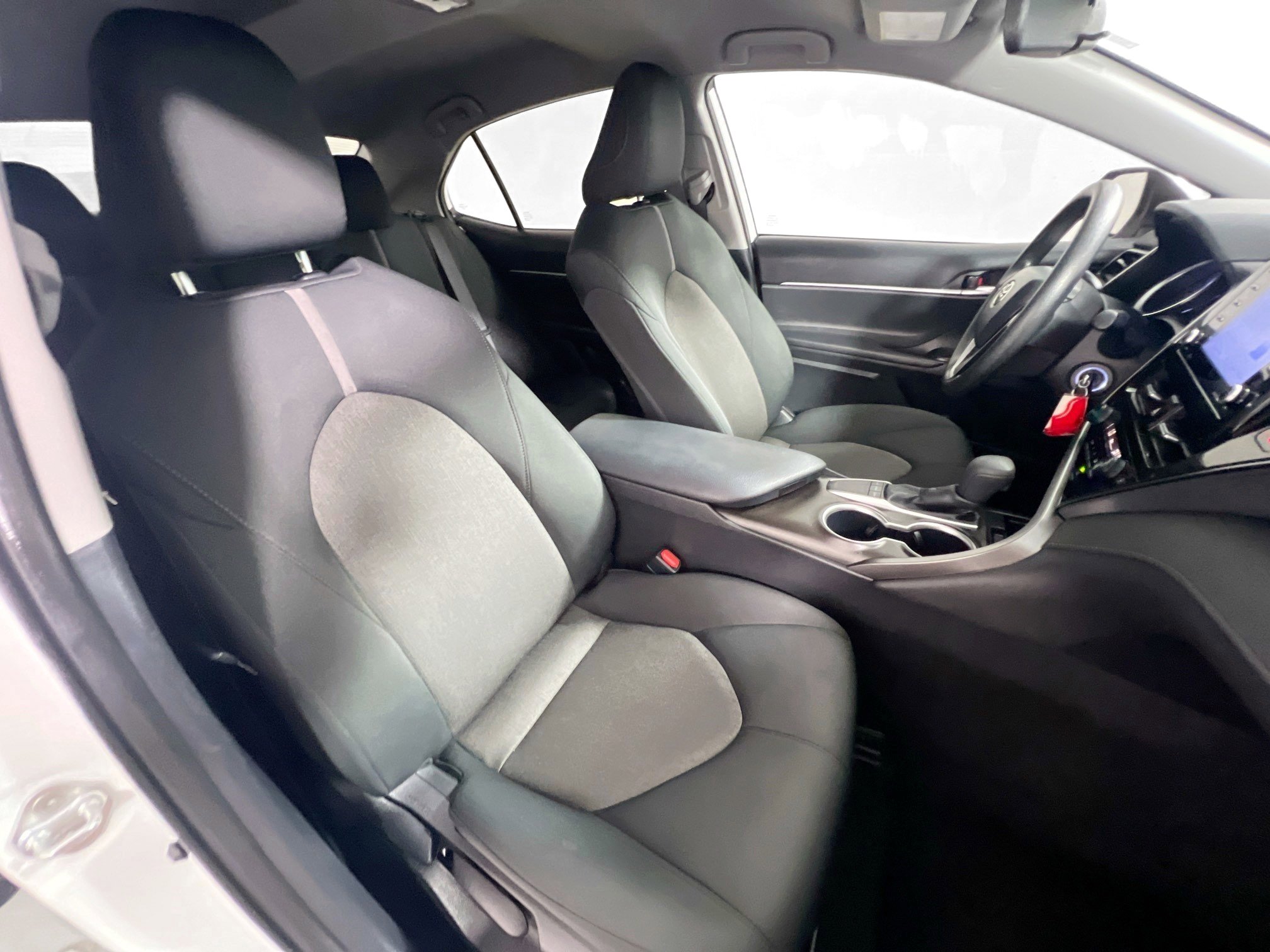 Used 2023 Toyota Camry LE image 30