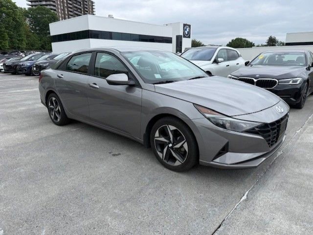 Used 2023 Hyundai Elantra SEL w/ Convenience Package FWD image 2