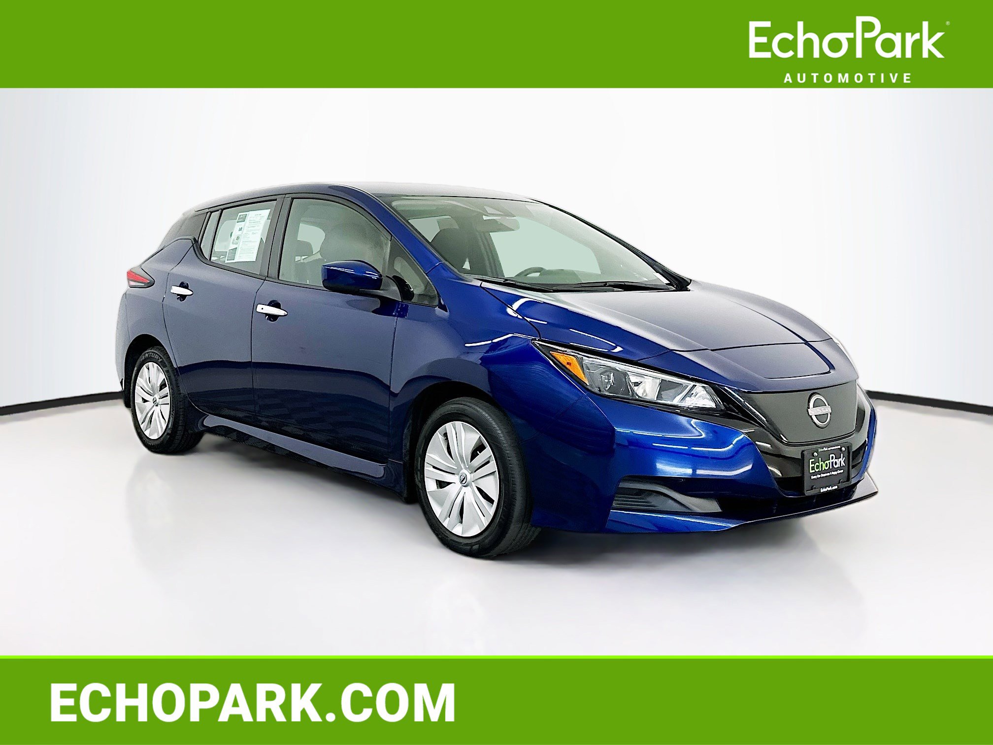 Used 2025 Nissan Leaf S image 1