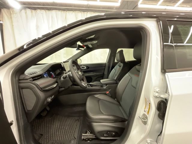 New 2026 Jeep Compass Trailhawk AWD/4WD image 10