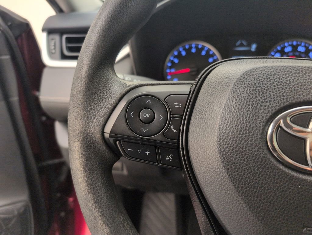 Used 2019 Toyota RAV4 LE AWD/4WD image 34