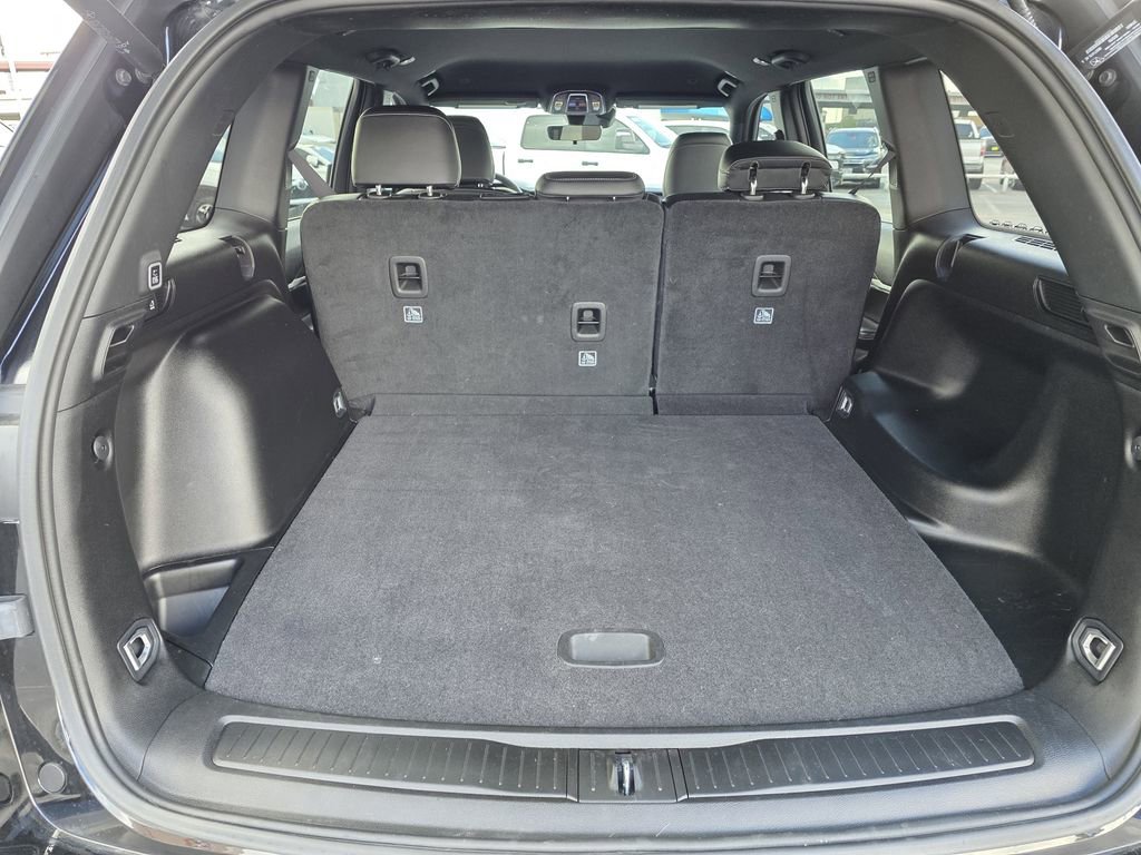 Used 2025 Jeep Grand Cherokee Limited w/ Black Appearance Package image 20