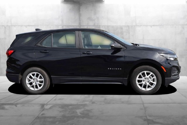 Used 2024 Chevrolet Equinox LS FWD image 5