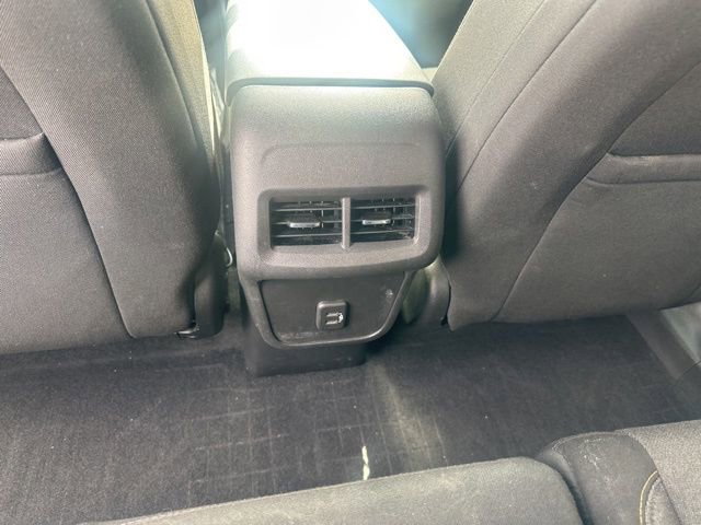 Used 2020 Chevrolet Equinox LT image 11