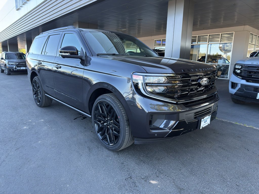 New 2026 Ford Expedition Platinum