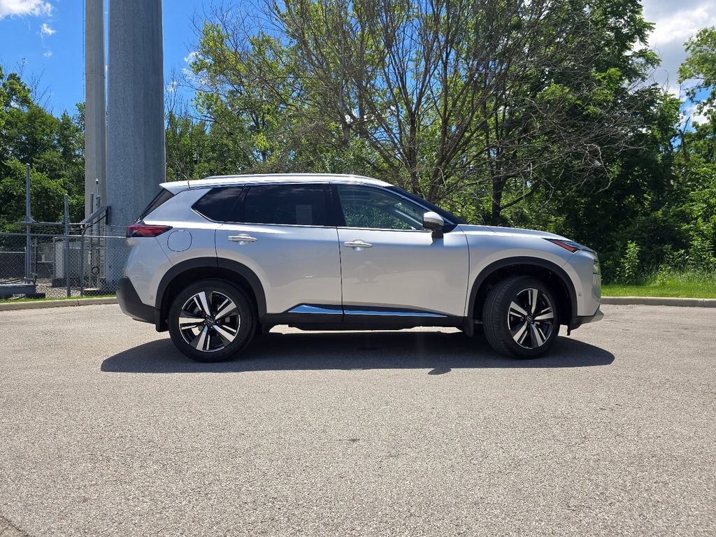 Used 2023 Nissan Rogue Platinum w/ Platinum Premium Package AWD/4WD image 17