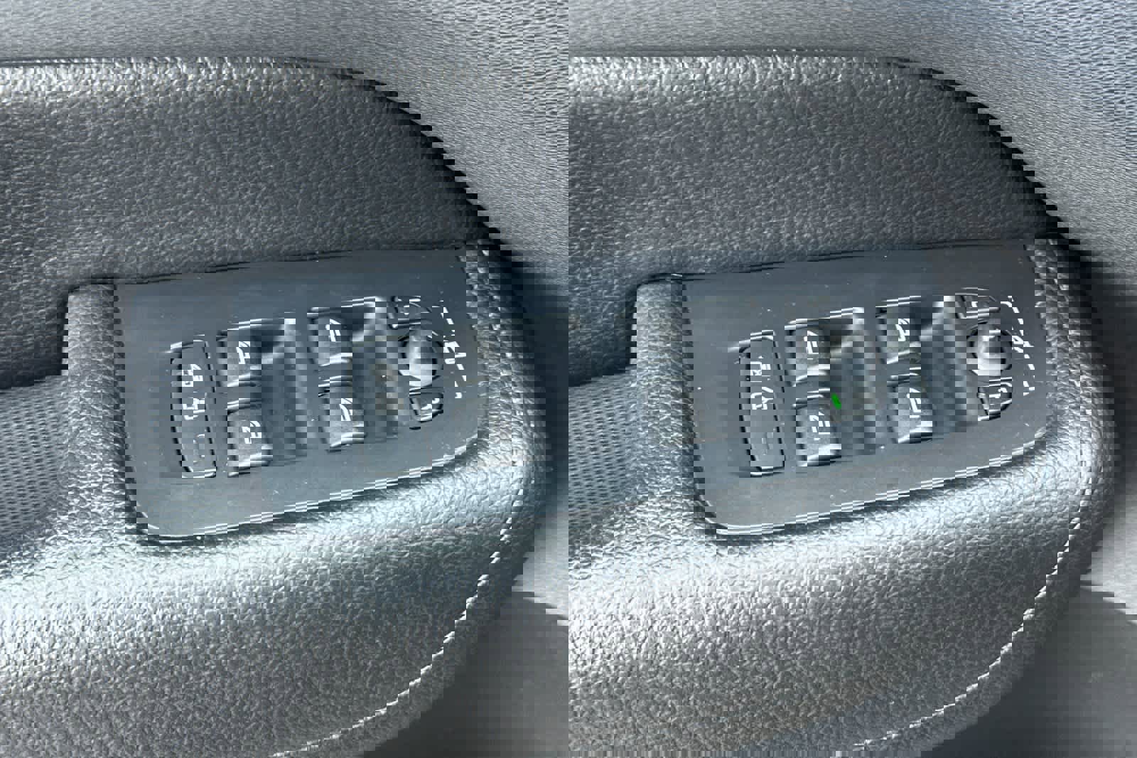 Used 2018 Volvo XC60 T5 Momentum w/ Convenience Package image 13