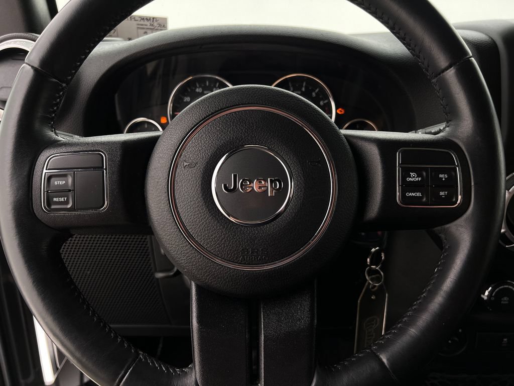 Used 2015 Jeep Wrangler Sahara AWD/4WD image 18