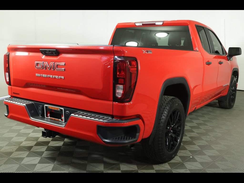 Used 2023 GMC Sierra 1500 Pro w/ Graphite Edition AWD/4WD image 19