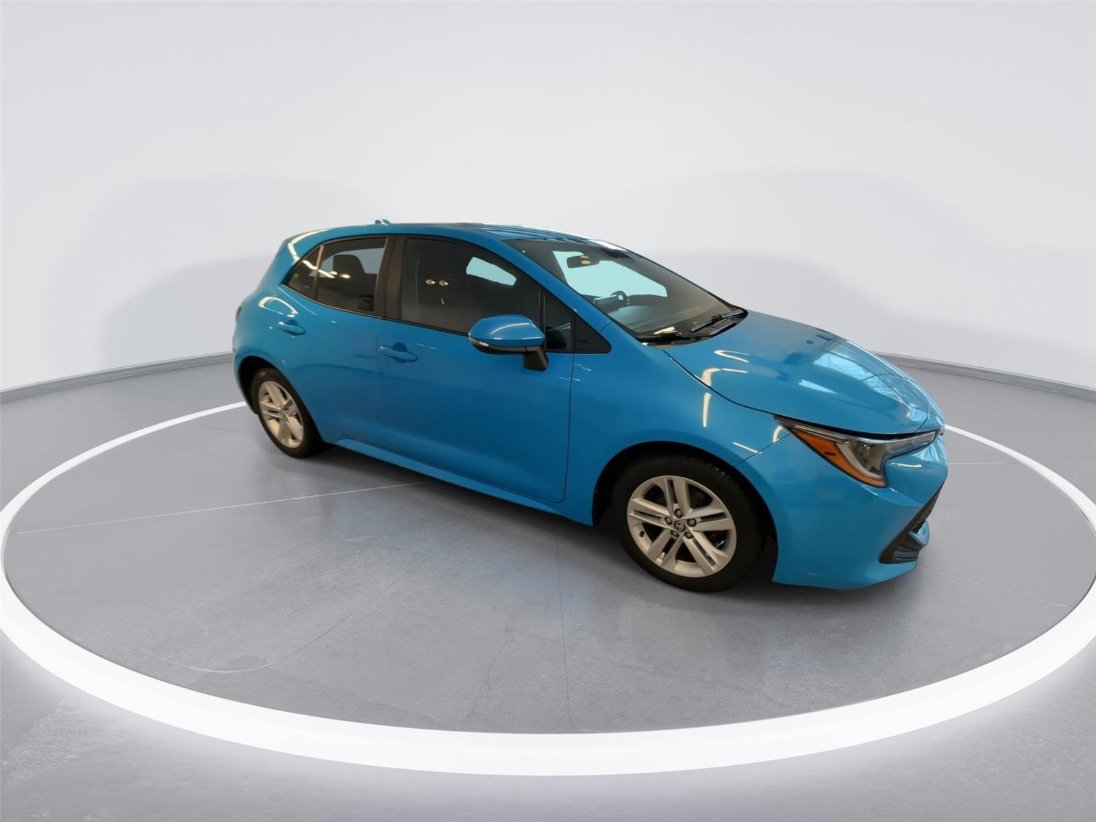 Used 2019 Toyota Corolla SE image 2