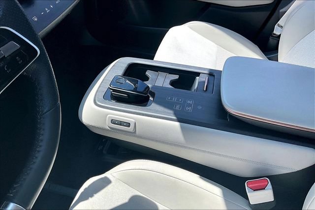 Certified 2023 Nissan Ariya FWD image 18