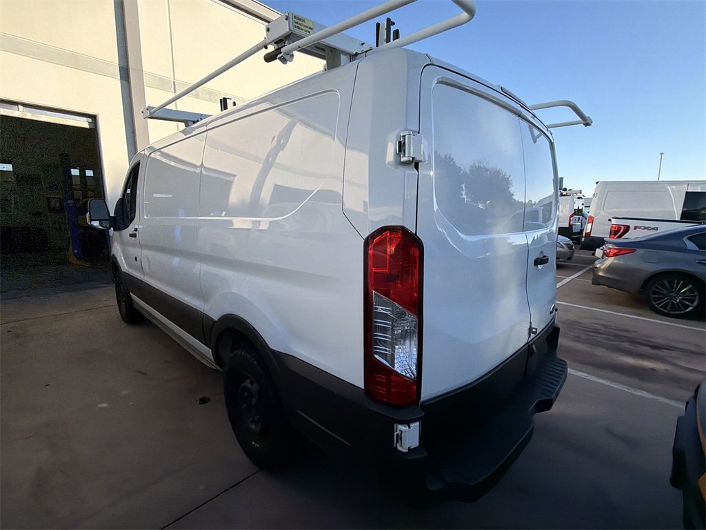 Used 2019 Ford Transit 250 130 Low Roof image 4