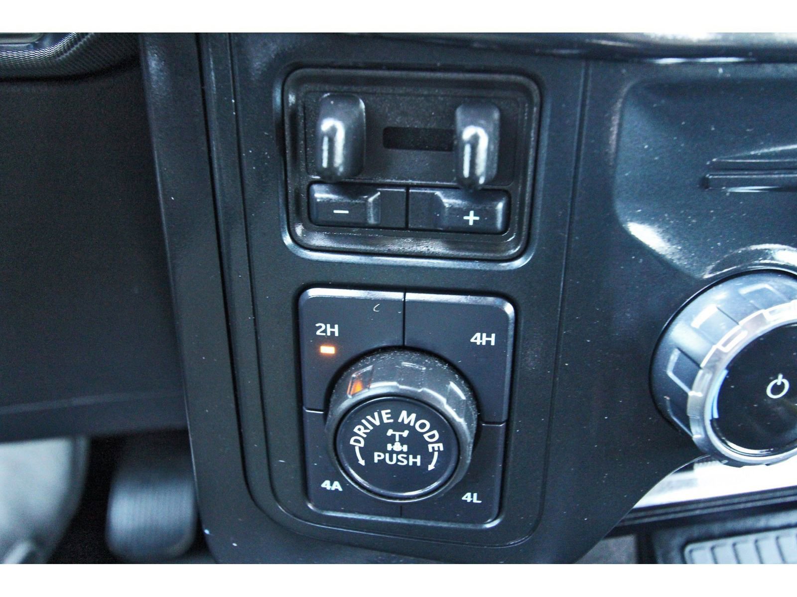 Used 2024 Ford F150 Raptor image 29