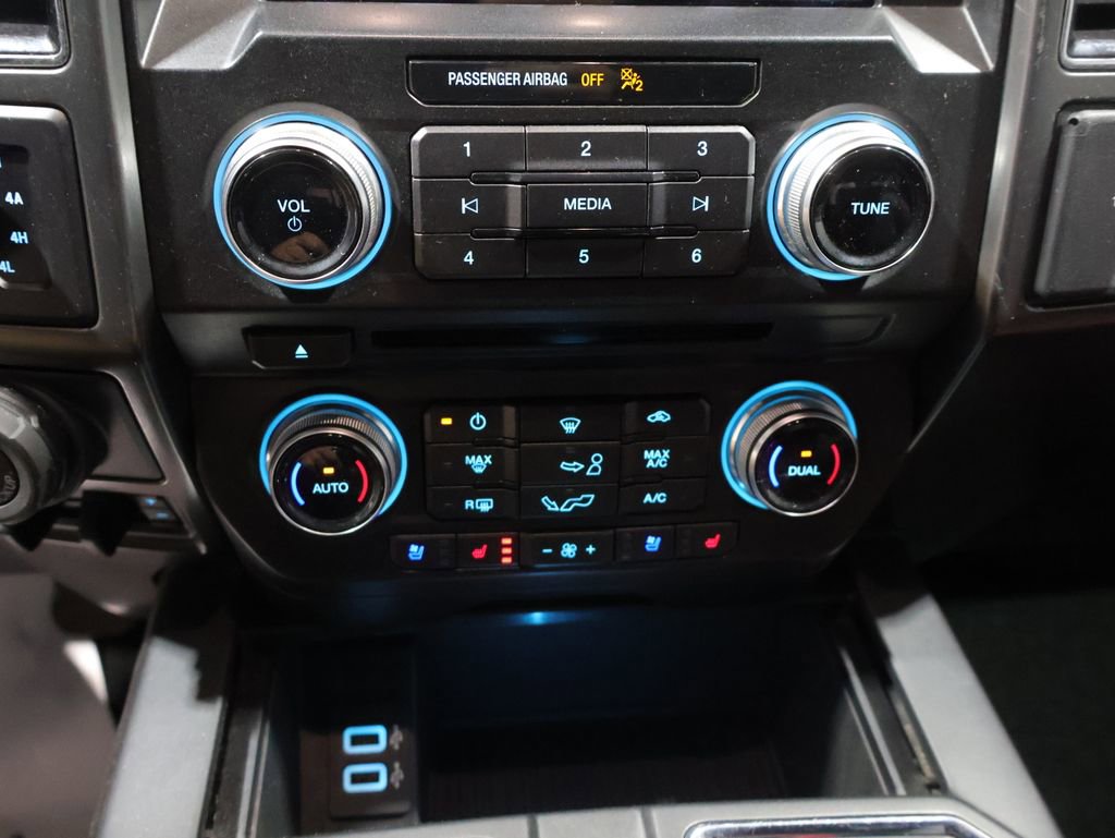 Used 2018 Ford F150 Lariat w/ Equipment Group 502A Luxury image 28