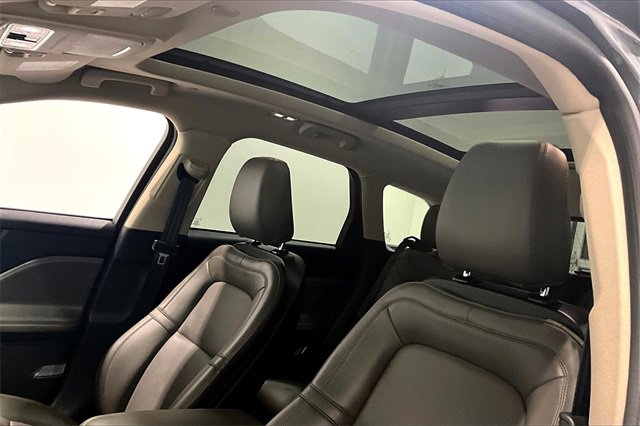 Used 2023 Lincoln Corsair Reserve w/ Equipment Group 201A image 39