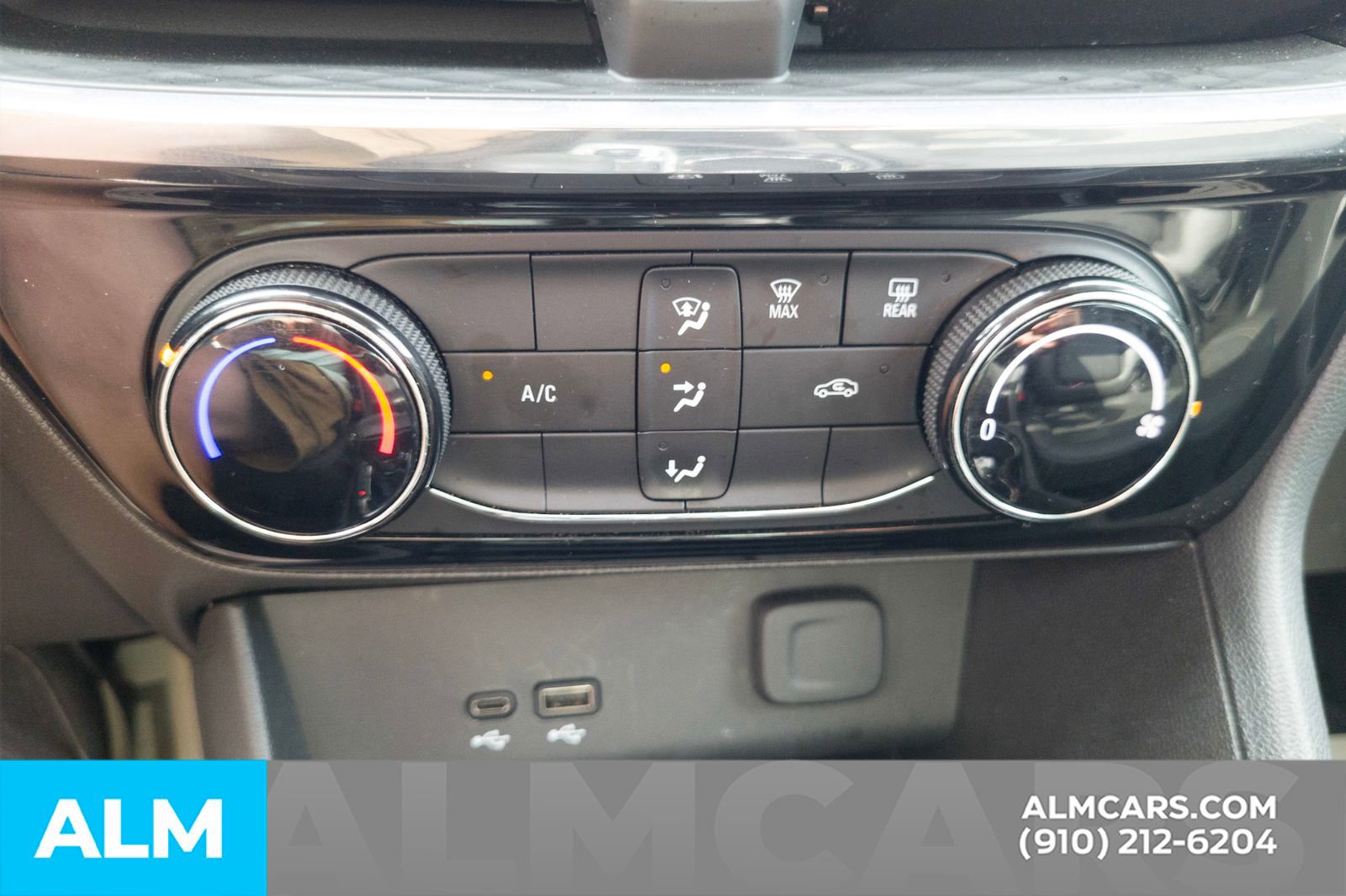 Used 2024 Buick Encore GX Sport Touring image 26