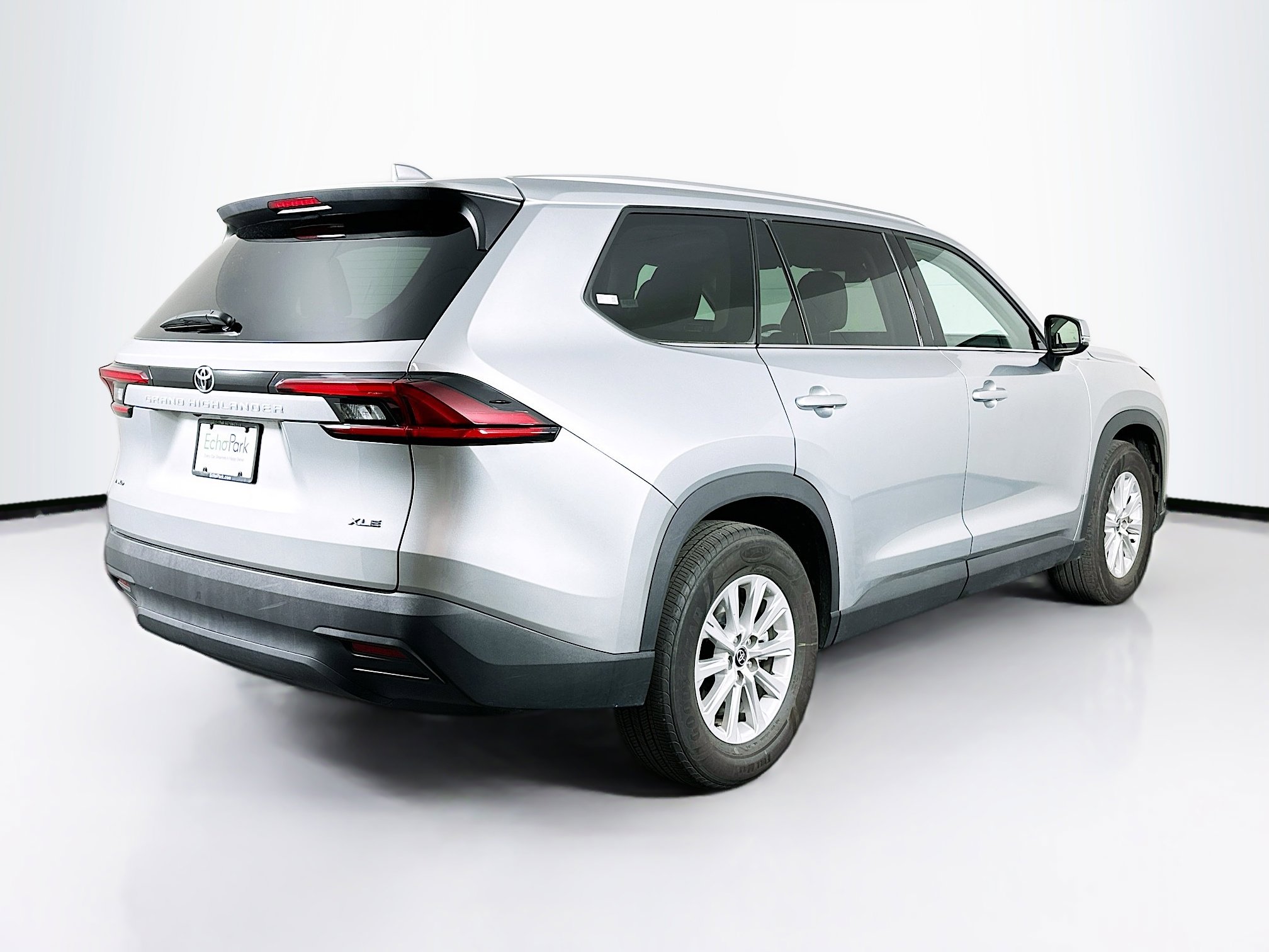 Used 2025 Toyota Grand Highlander AWD image 9