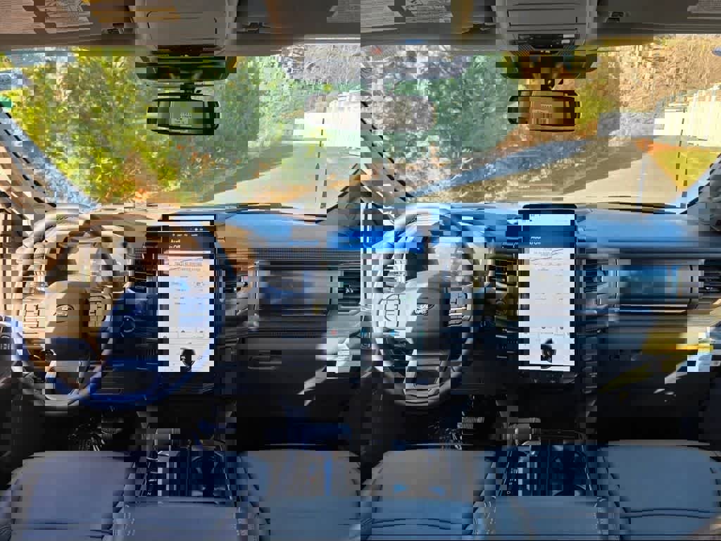 New 2025 Ford F150 Lightning Flash image 20