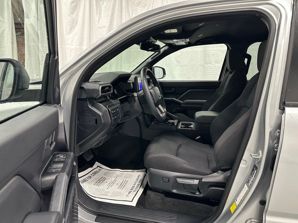 Used 2025 Toyota 4Runner SR5 image 10