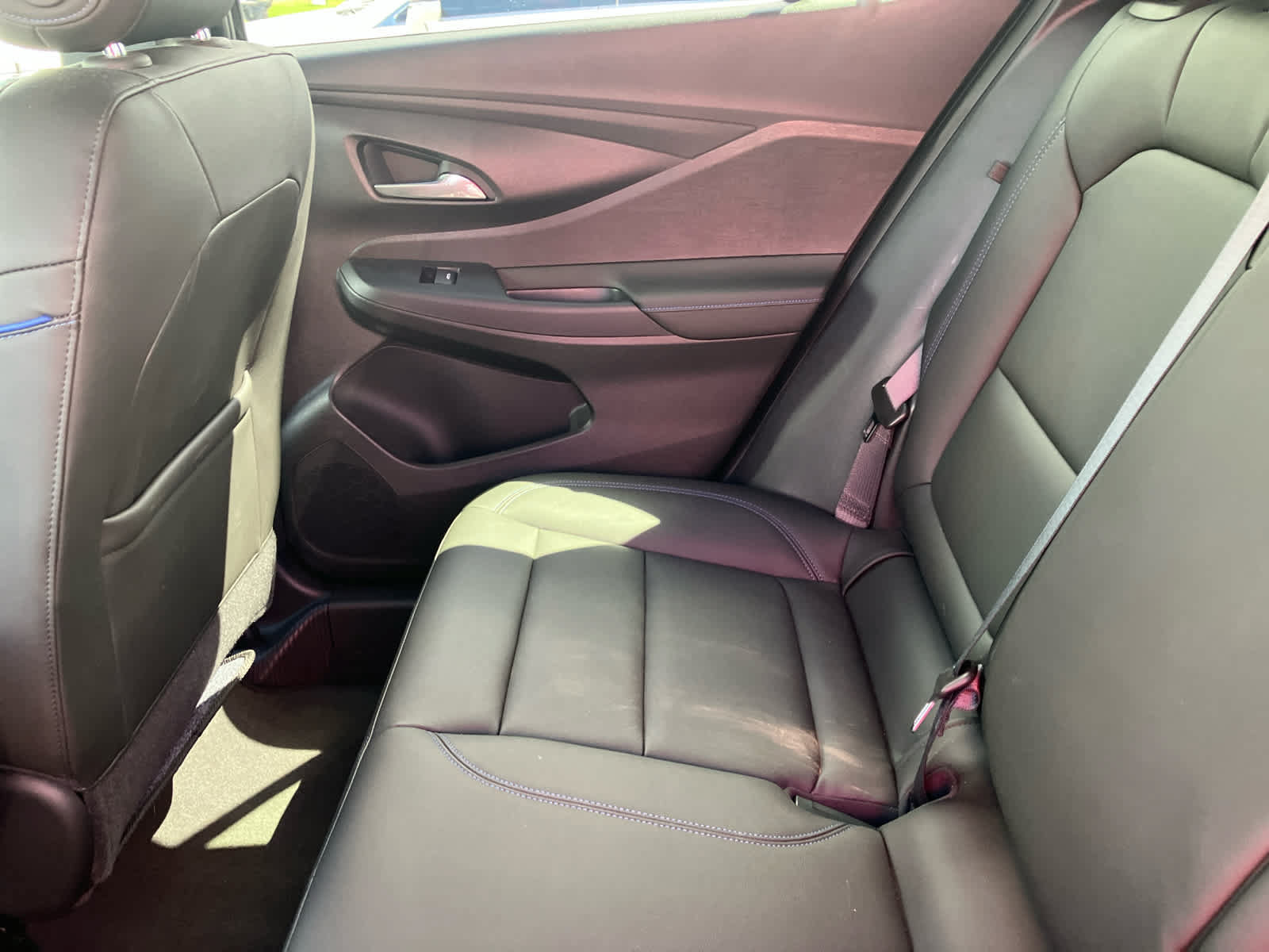 Used 2024 Buick Envista Sport Touring w/ Convenience I Package FWD image 34