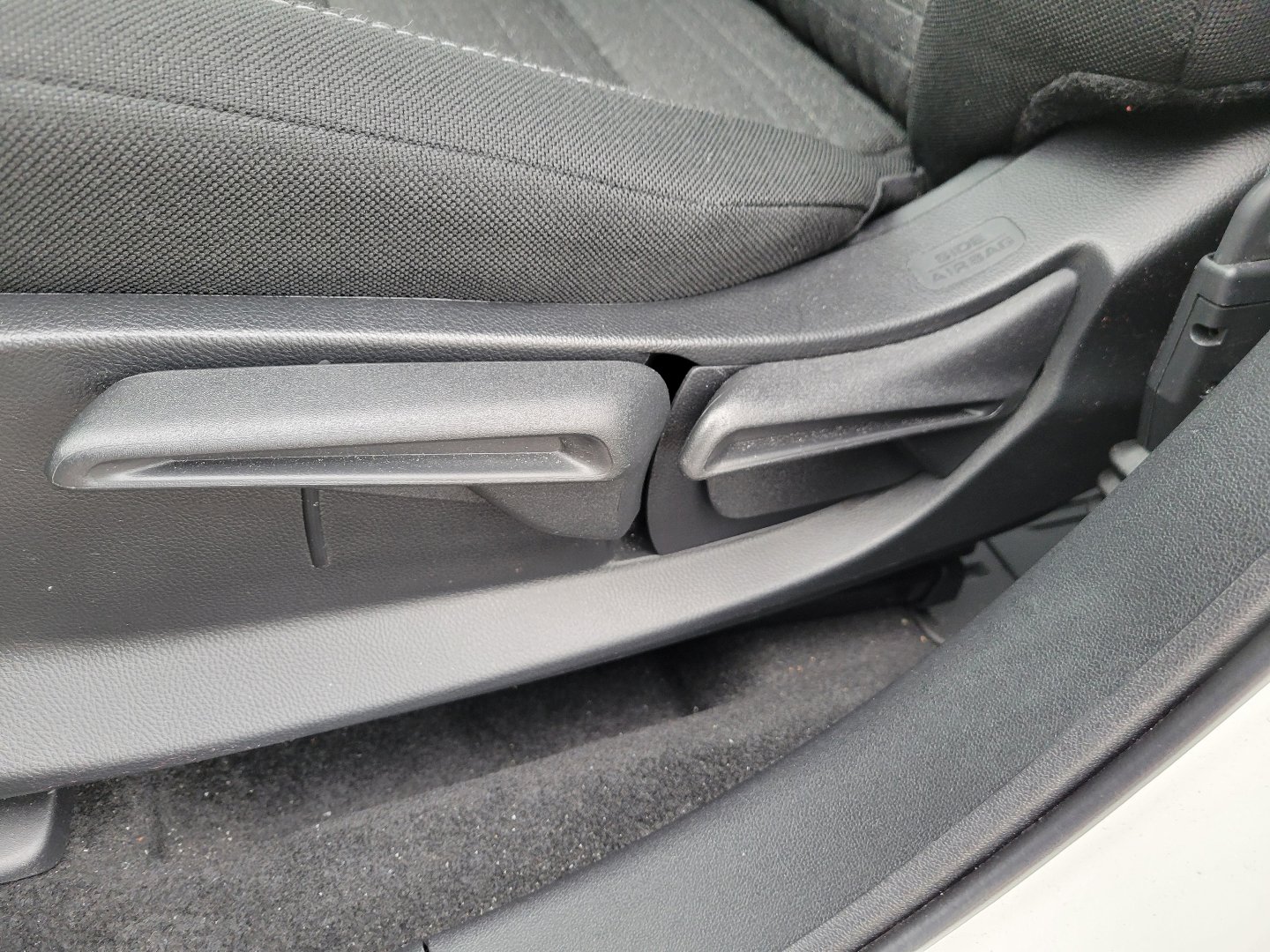 Certified 2025 Honda HR-V LX image 16