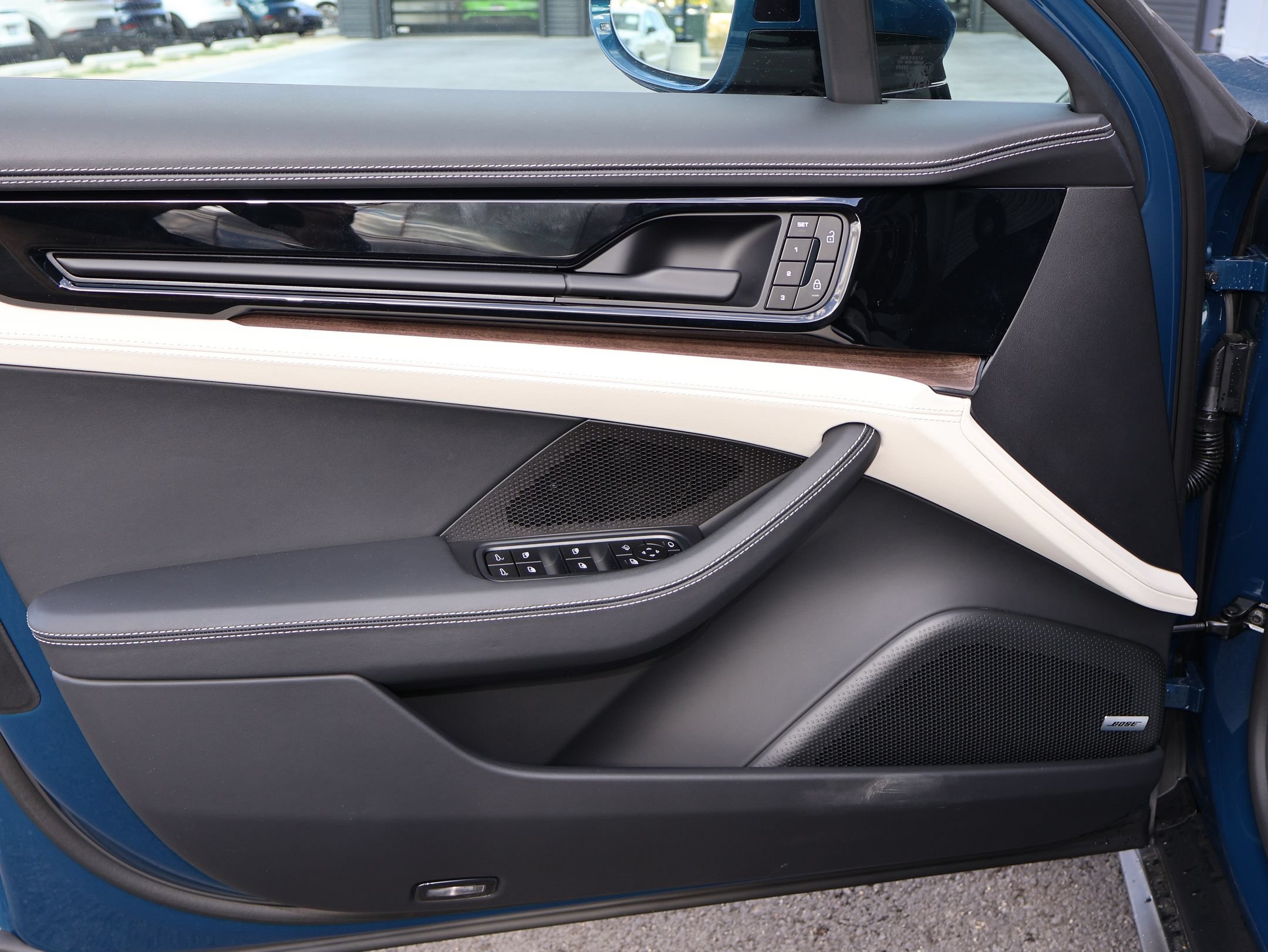 New 2026 Porsche Panamera 4 AWD/4WD image 15