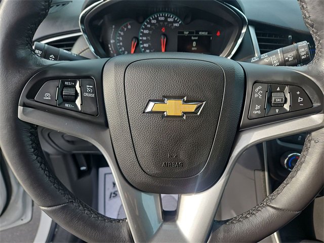 Certified 2022 Chevrolet Trax LT w/ Driver Confidence Package image 11