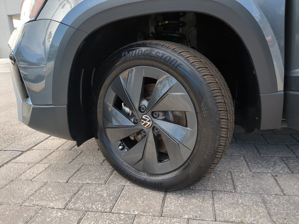 Certified 2026 Volkswagen Taos S FWD image 30