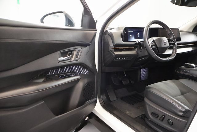 Used 2024 Nissan Ariya FWD image 8