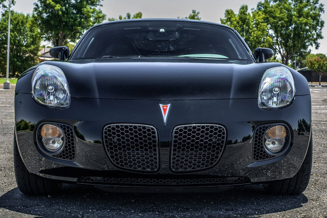 Used 2009 Pontiac Solstice GXP w/ Premium Package RWD image 13