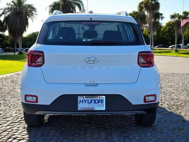 New 2026 Hyundai Venue SEL FWD image 6
