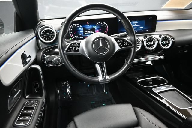 Used 2025 Mercedes-Benz CLA 250 4MATIC image 16