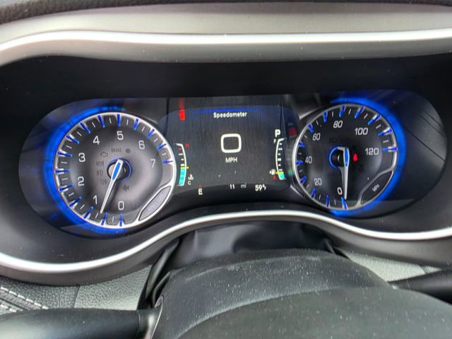 New 2027 Chrysler Pacifica Select AWD/4WD image 16