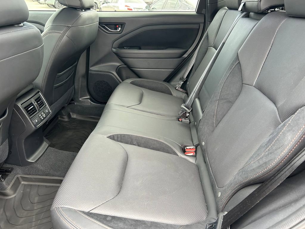 Used 2025 Subaru Forester Touring image 19