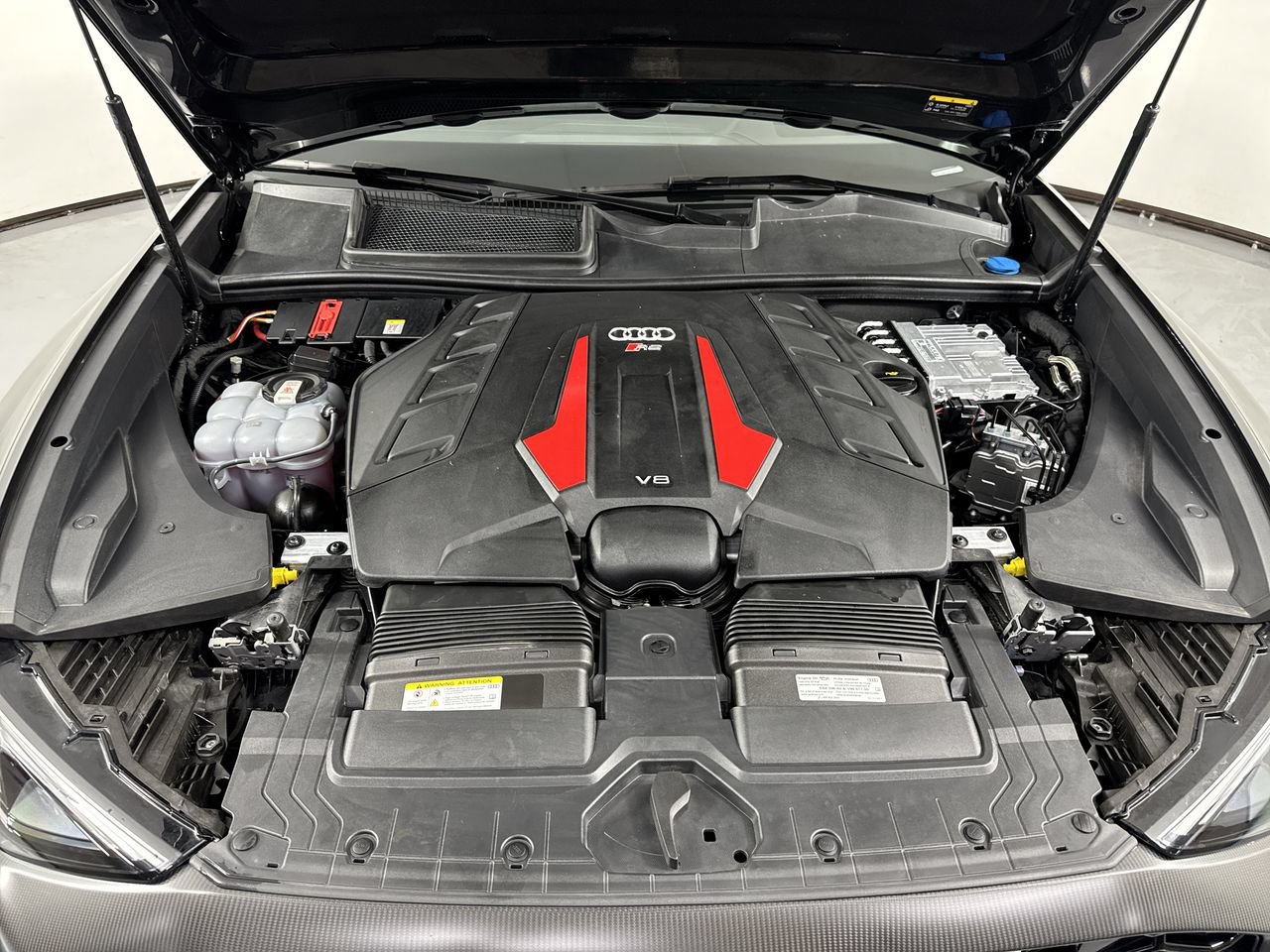 Used 2025 Audi RS Q8 performance w/ Matte Carbon Package AWD/4WD image 27