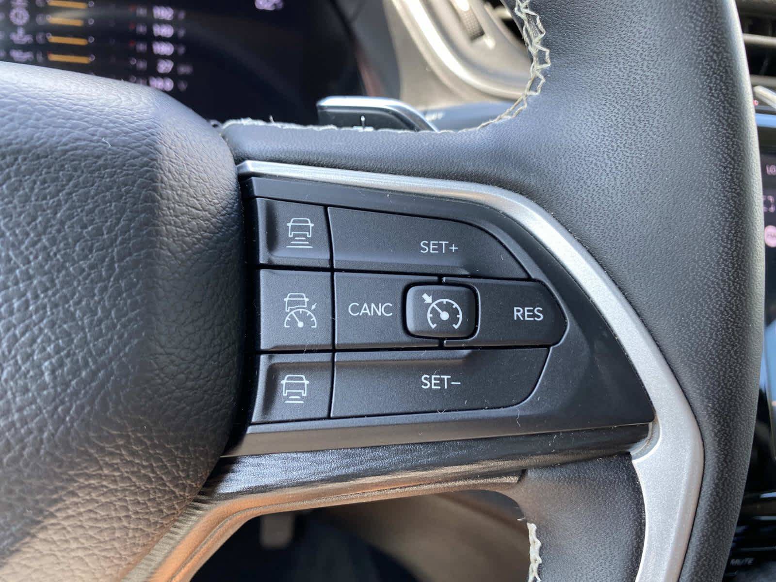 Certified 2023 Jeep Grand Cherokee L Laredo w/ Luxury Tech Group I AWD/4WD image 18