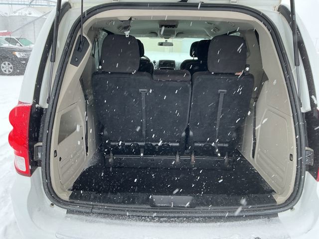 Used 2014 Dodge Grand Caravan SXT image 46