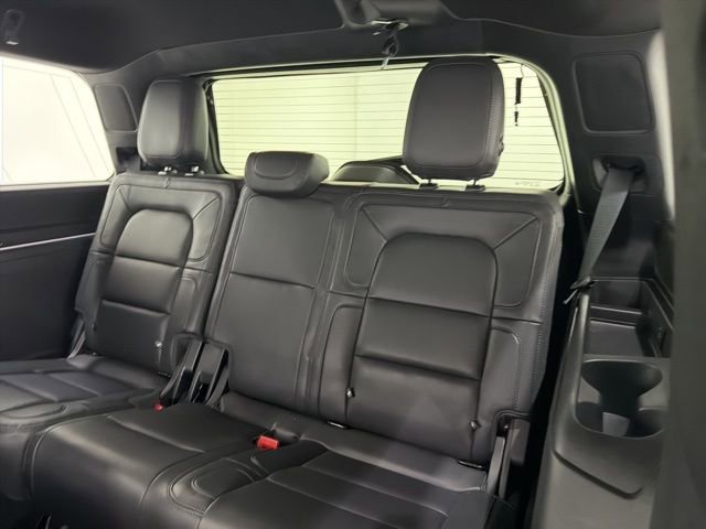 Used 2022 Lincoln Navigator Reserve AWD/4WD image 18