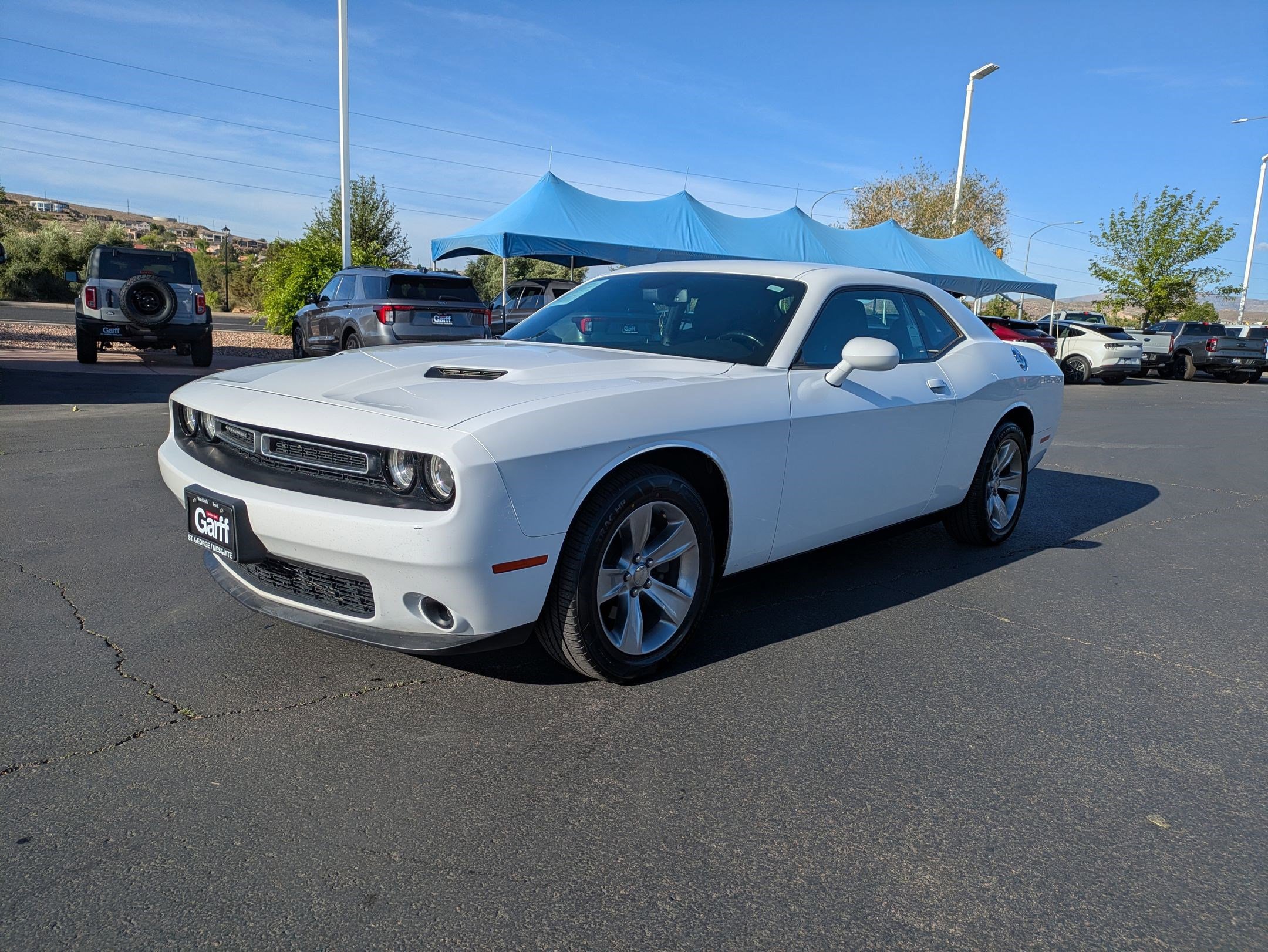 Used 2019 Dodge Challenger SXT image 8