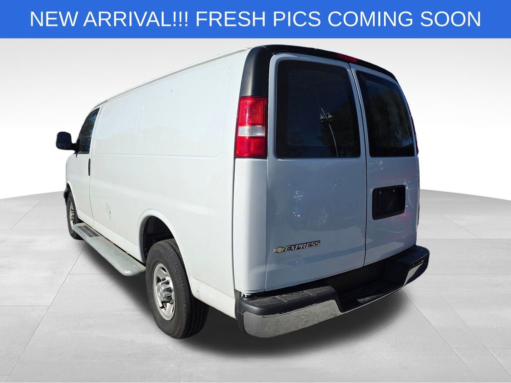 Used 2024 Chevrolet Express 2500 w/ Driver Convenience Package image 5
