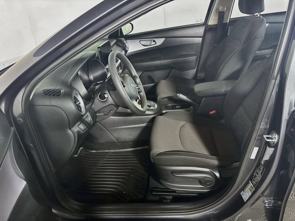 Certified 2024 Kia Forte LXS FWD image 12