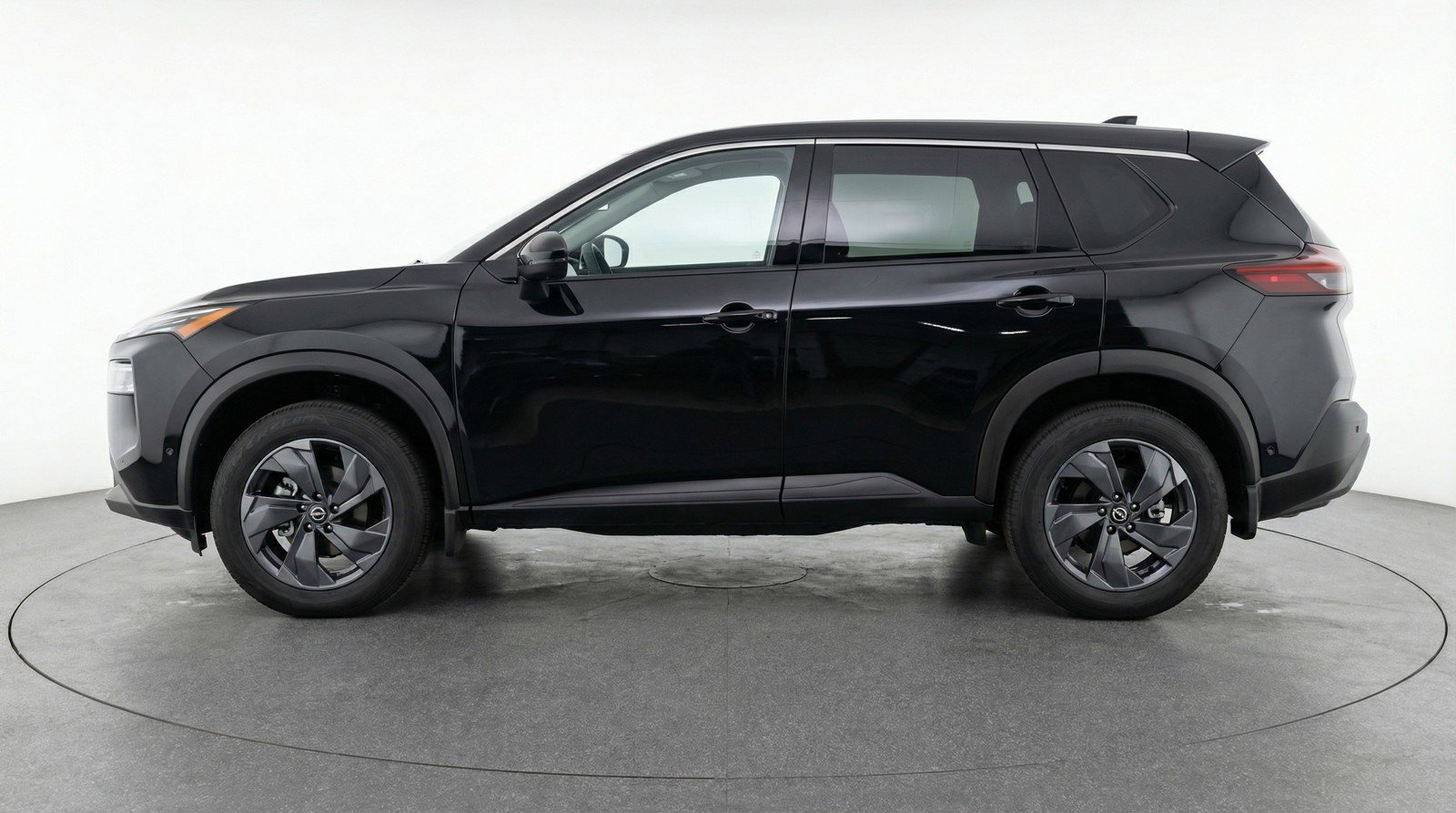 Used 2025 Nissan Rogue SV FWD image 5