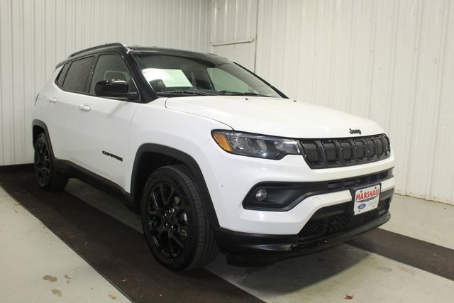 Used 2022 Jeep Compass Altitude w/ Convenience Group image 3