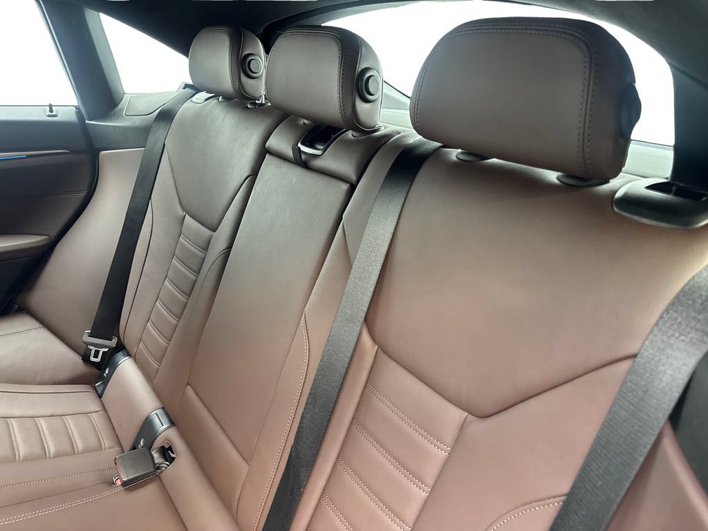 Used 2023 BMW i4 eDrive35 RWD image 35