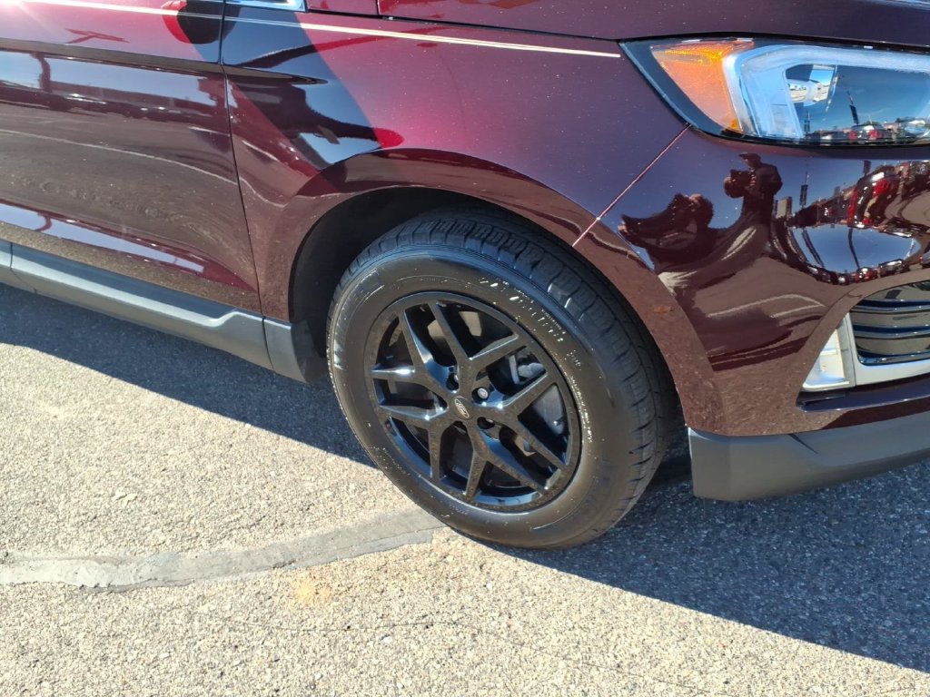 Certified 2024 Ford Edge SEL w/ Convenience Package AWD/4WD image 5