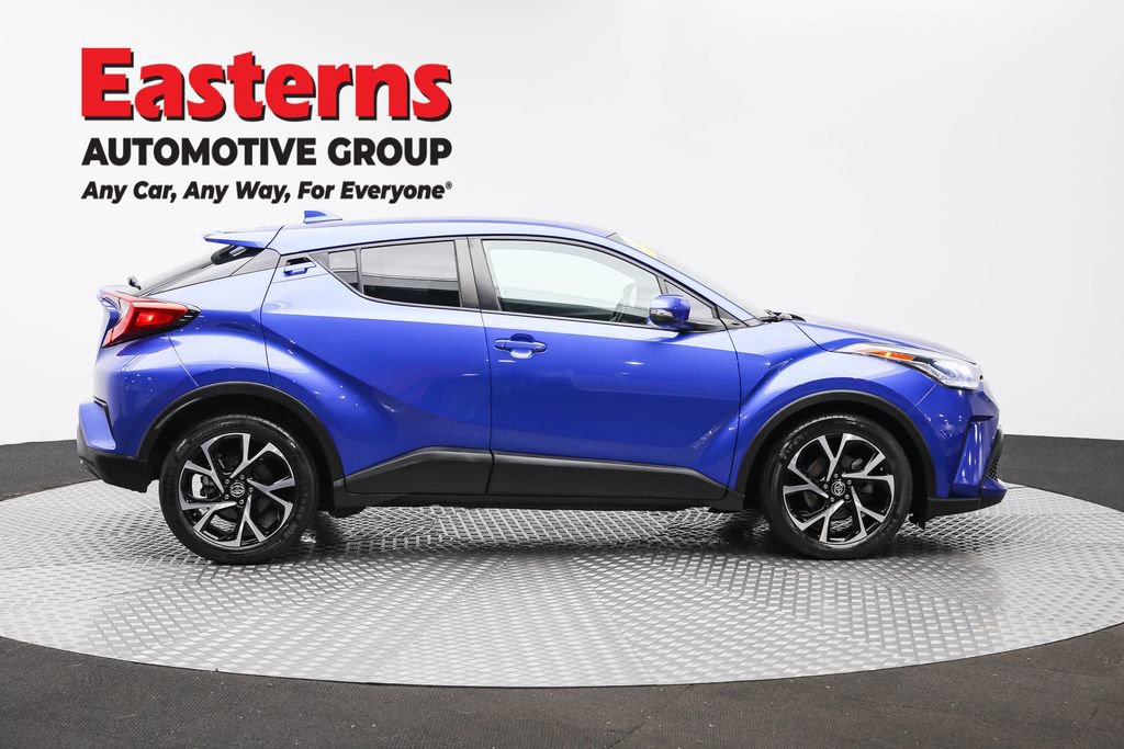 Used 2021 Toyota C-HR XLE image 4