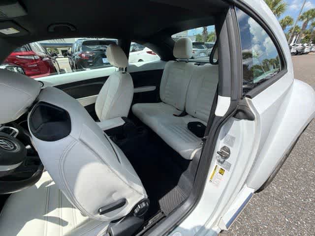 Used 2015 Volkswagen Beetle 1.8T FWD image 32